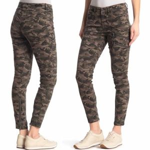 BLANK NYC Camo Zip Ankle Pants NWT Sze 32